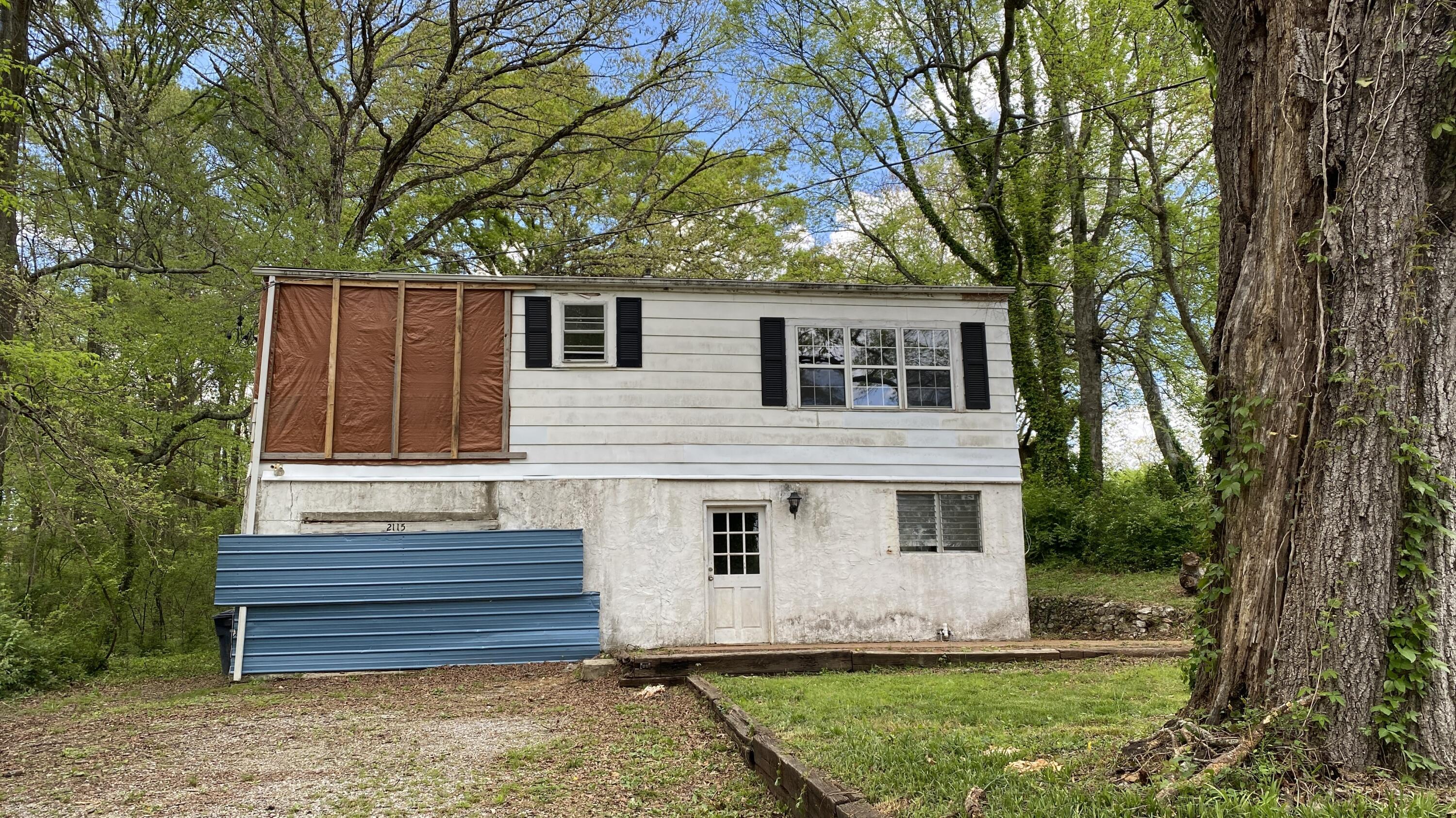 2115 Eledge Road Chattanooga, TN 37412 - Photo 5 of 29 IMG_5082