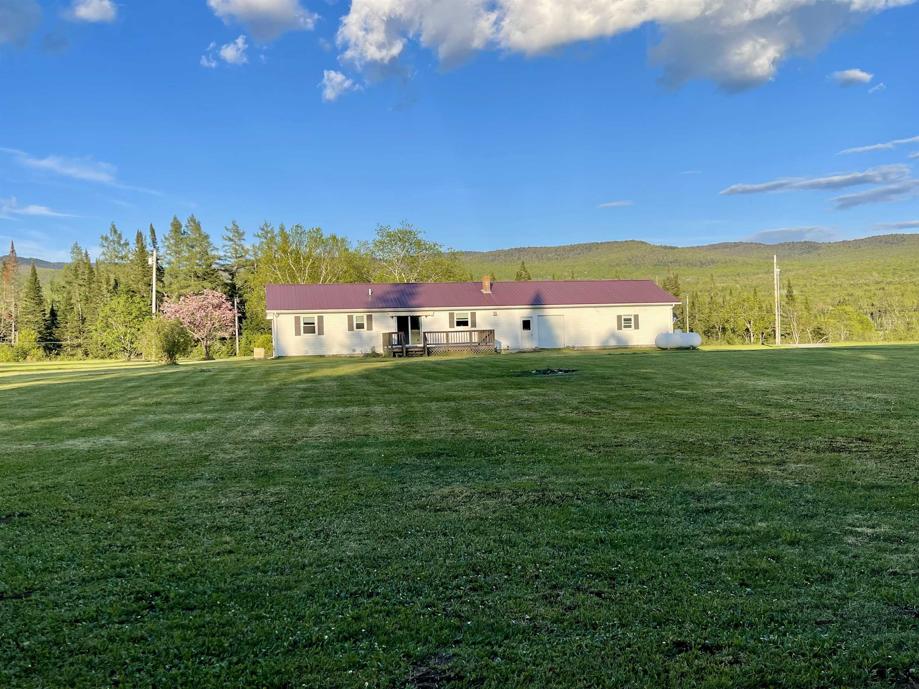 2565 Island Pond Road Newark, VT 05837 - Photo 5 of 24 Gallery Image 5