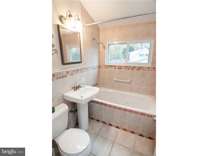 8 Spinythorn Road Levittown, PA 19056 - Photo 21 of 25 Bathroom