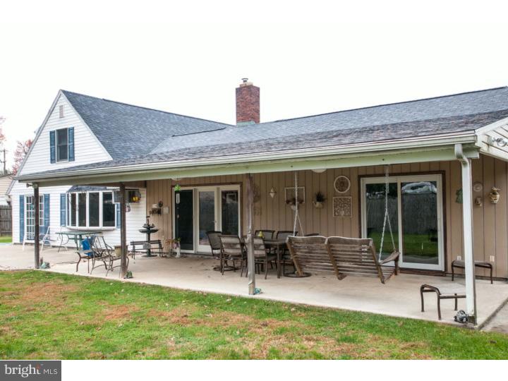 8 Spinythorn Road Levittown, PA 19056 - Photo 24 of 25 Patio