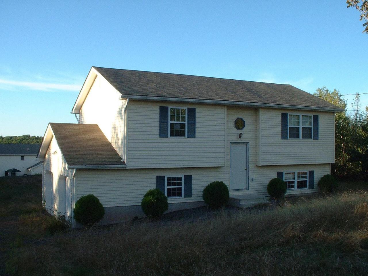 1727 Mountain Road Blakeslee, PA 18610 - Photo 1 of 1 Listing Photo
