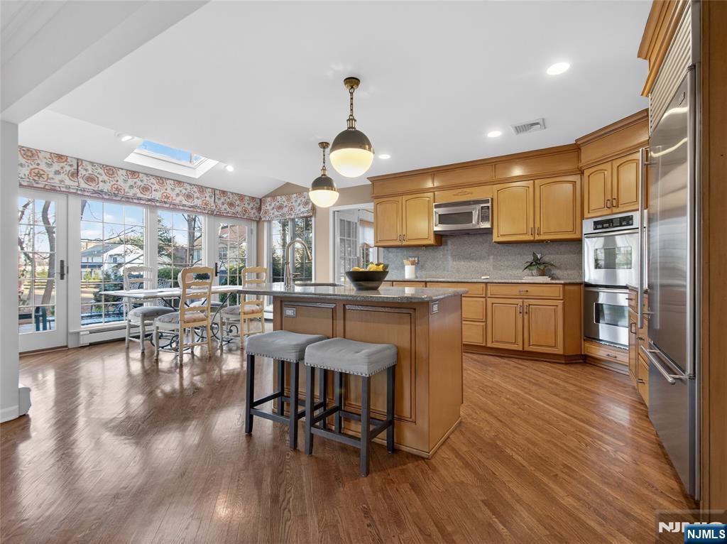 347 Smith Place Wyckoff, NJ 07481 - Photo 12 of 47