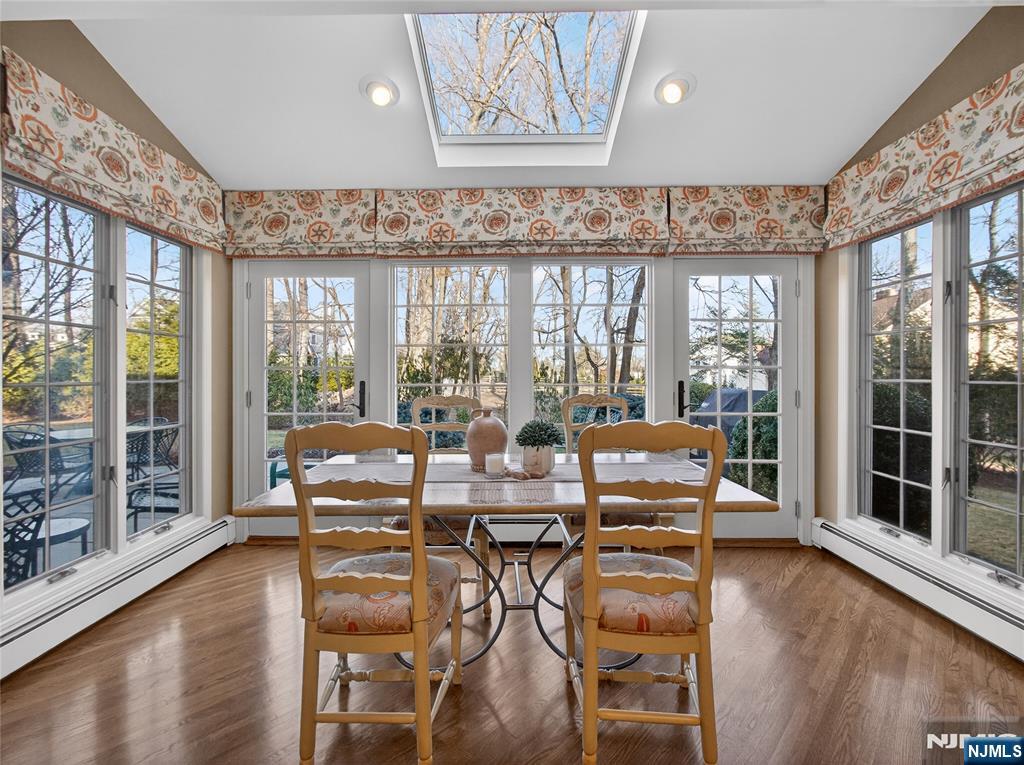 347 Smith Place Wyckoff, NJ 07481 - Photo 14 of 47