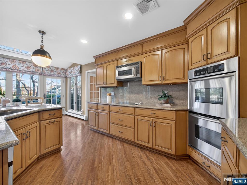 347 Smith Place Wyckoff, NJ 07481 - Photo 17 of 47