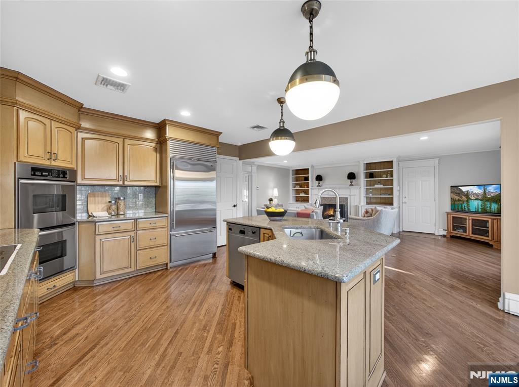 347 Smith Place Wyckoff, NJ 07481 - Photo 18 of 47