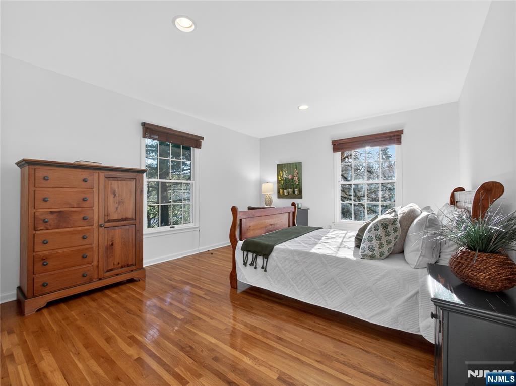 347 Smith Place Wyckoff, NJ 07481 - Photo 33 of 47