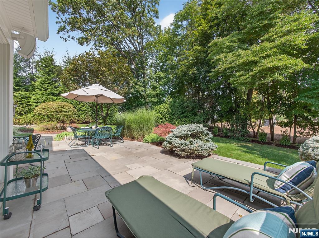 347 Smith Place Wyckoff, NJ 07481 - Photo 39 of 47