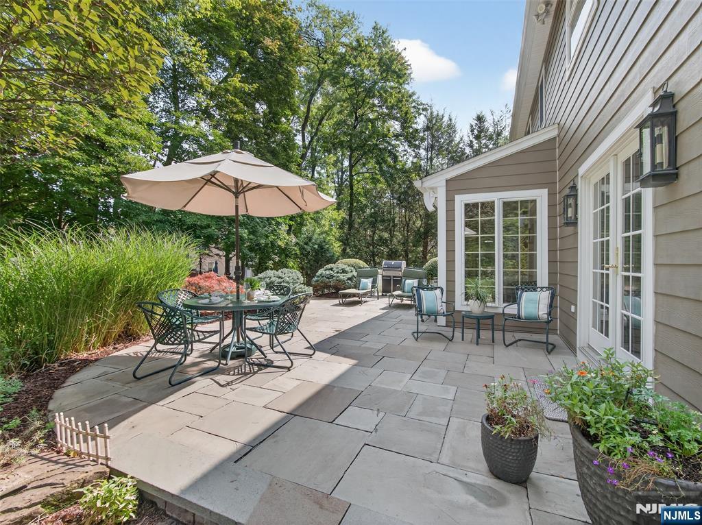 347 Smith Place Wyckoff, NJ 07481 - Photo 42 of 47