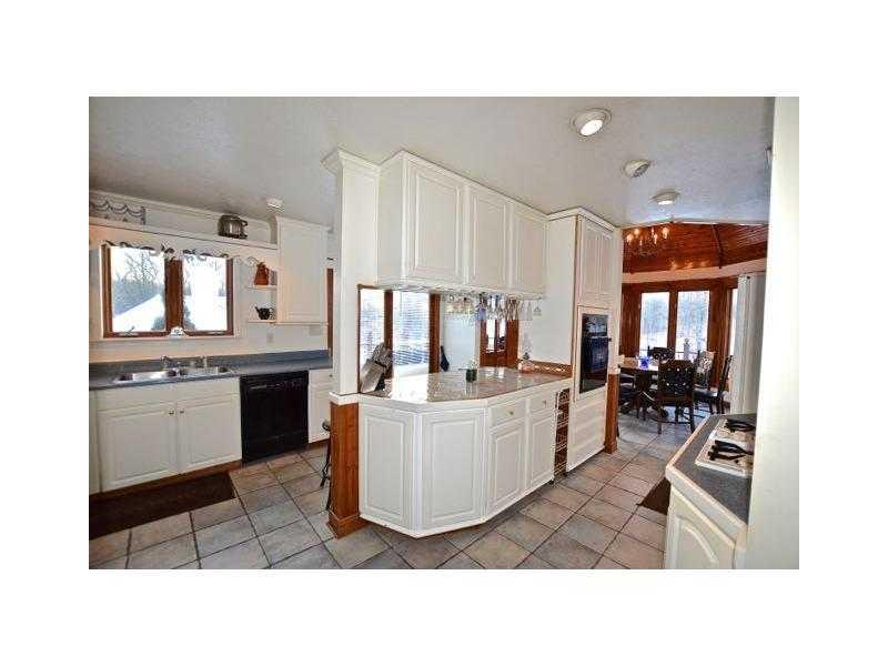 8636 Center Lake Road Nineveh, IN 46164 - Photo 3 of 24 Gallery Image 3