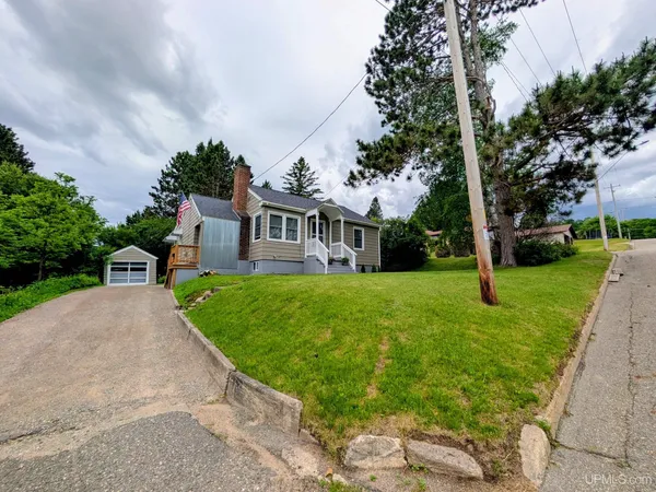 $129,000 | 817 West Boyington Street, Iron River, MI 49935