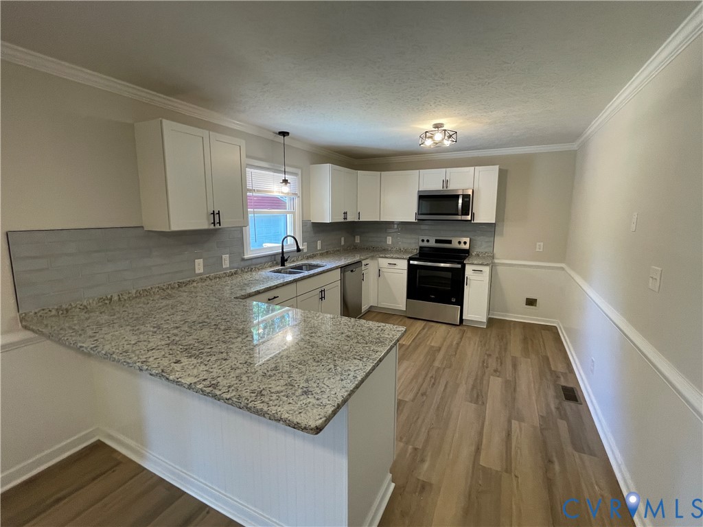 8261 Yahley Mill Road Henrico, VA 23231 - Photo 16 of 55