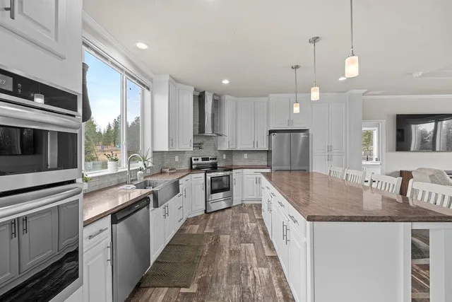 $610,000 | 15225 East Nelson Road, Elk, WA 99009