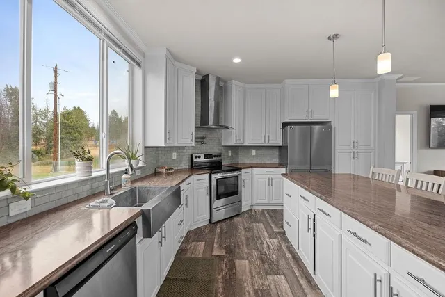 $610,000 | 15225 East Nelson Road, Elk, WA 99009