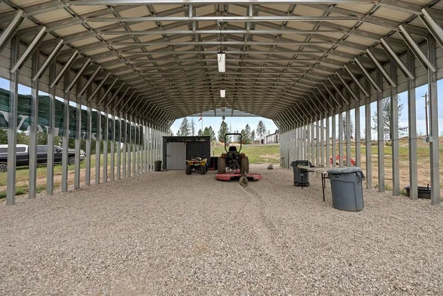 $610,000 | 15225 East Nelson Road, Elk, WA 99009