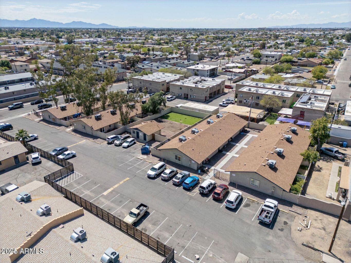 936 West Mountain View Road, Unit 11 Phoenix, AZ 85021 - Photo 11 of 12 20240522180742690924000000-o (1)