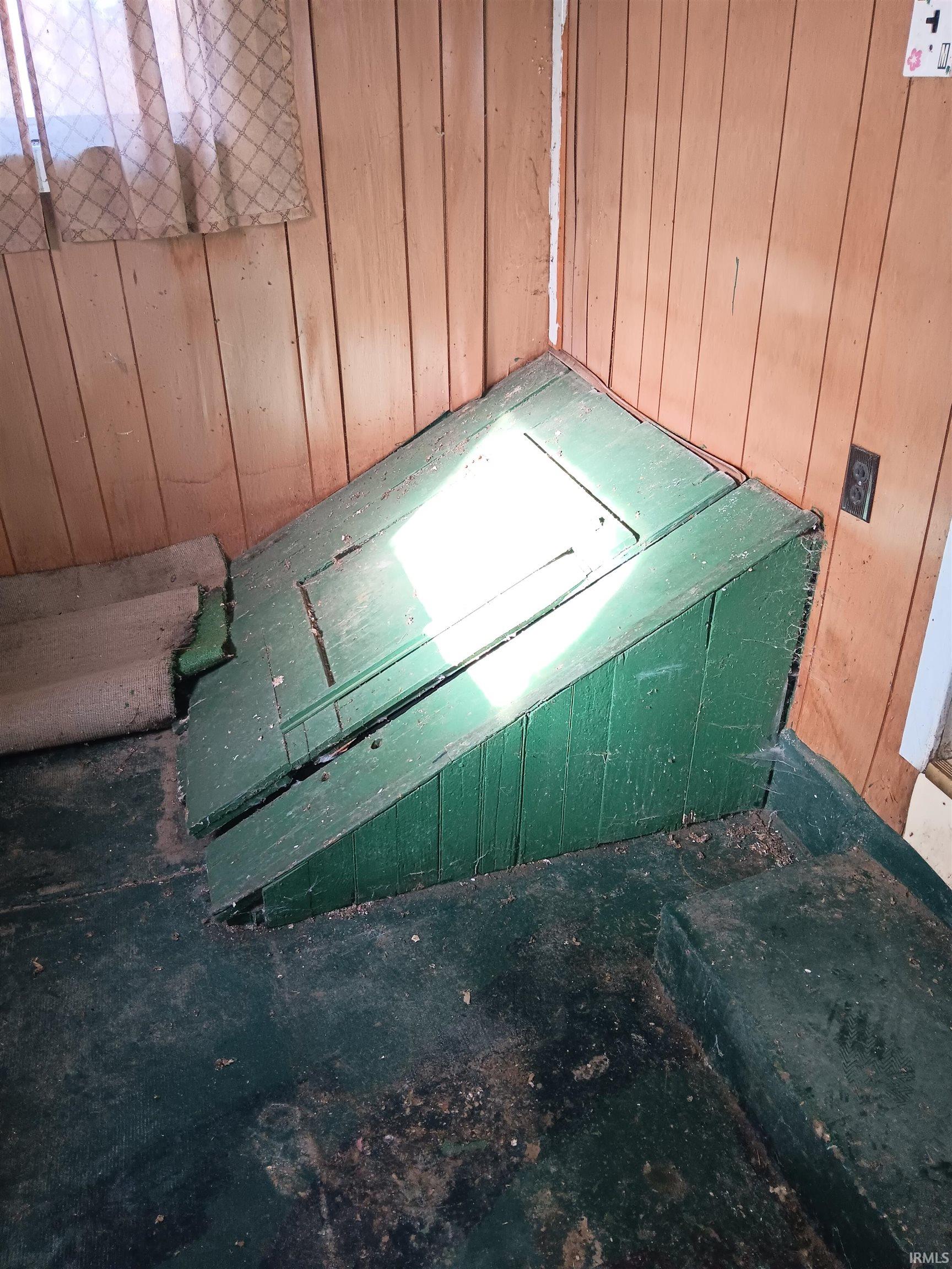 2512 Highway 150 West Terre Haute, IN 47885 - Photo 15 of 24