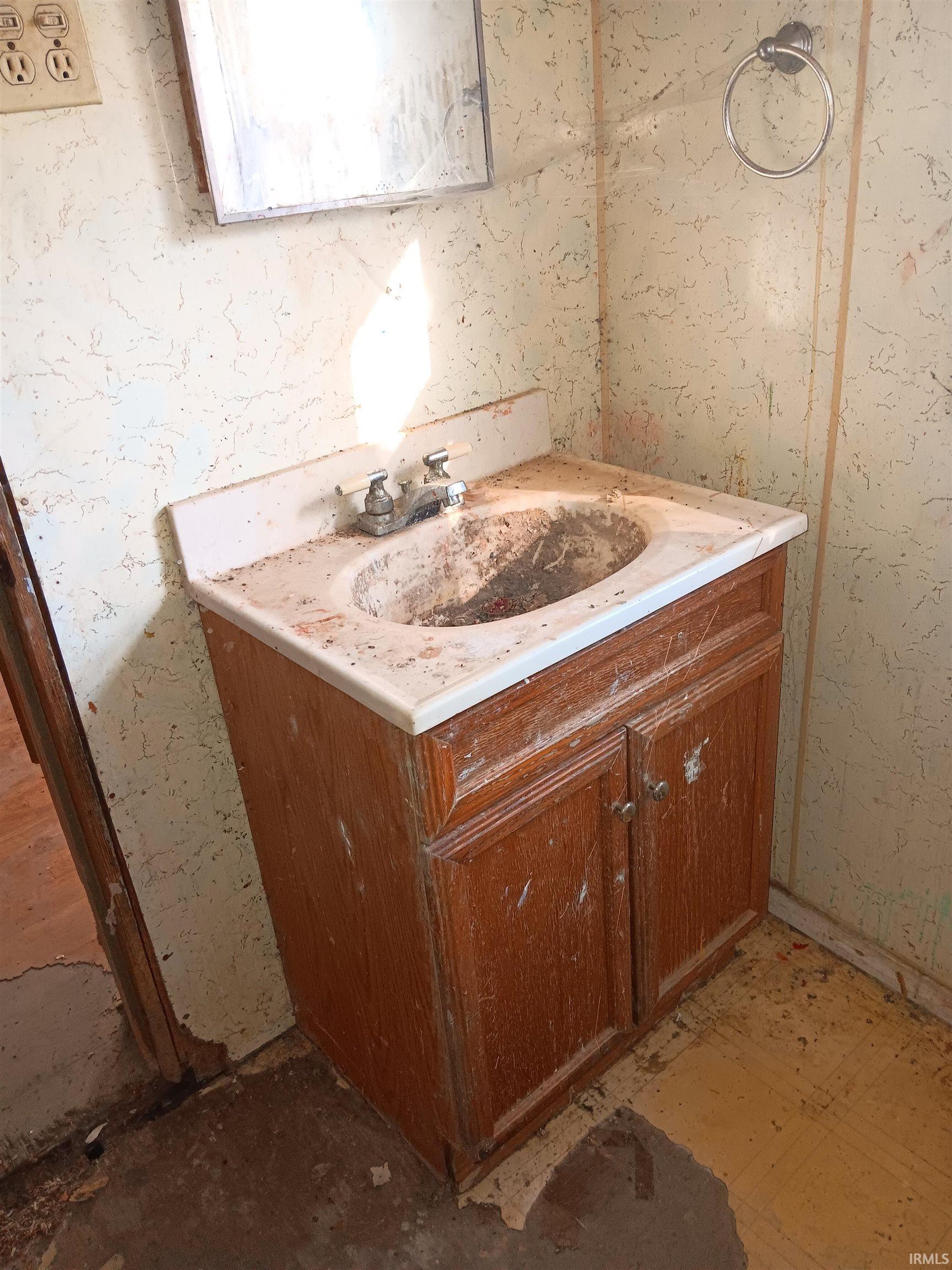 2512 Highway 150 West Terre Haute, IN 47885 - Photo 19 of 24