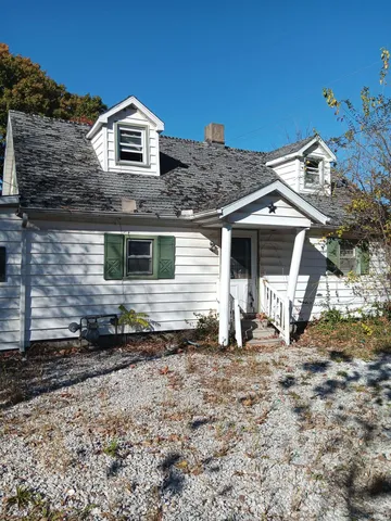 $63,650 | 2512 Highway 150, West Terre Haute, IN 47885