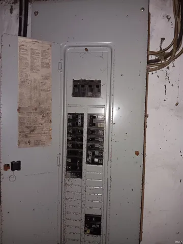 $63,650 | 2512 Highway 150, West Terre Haute, IN 47885