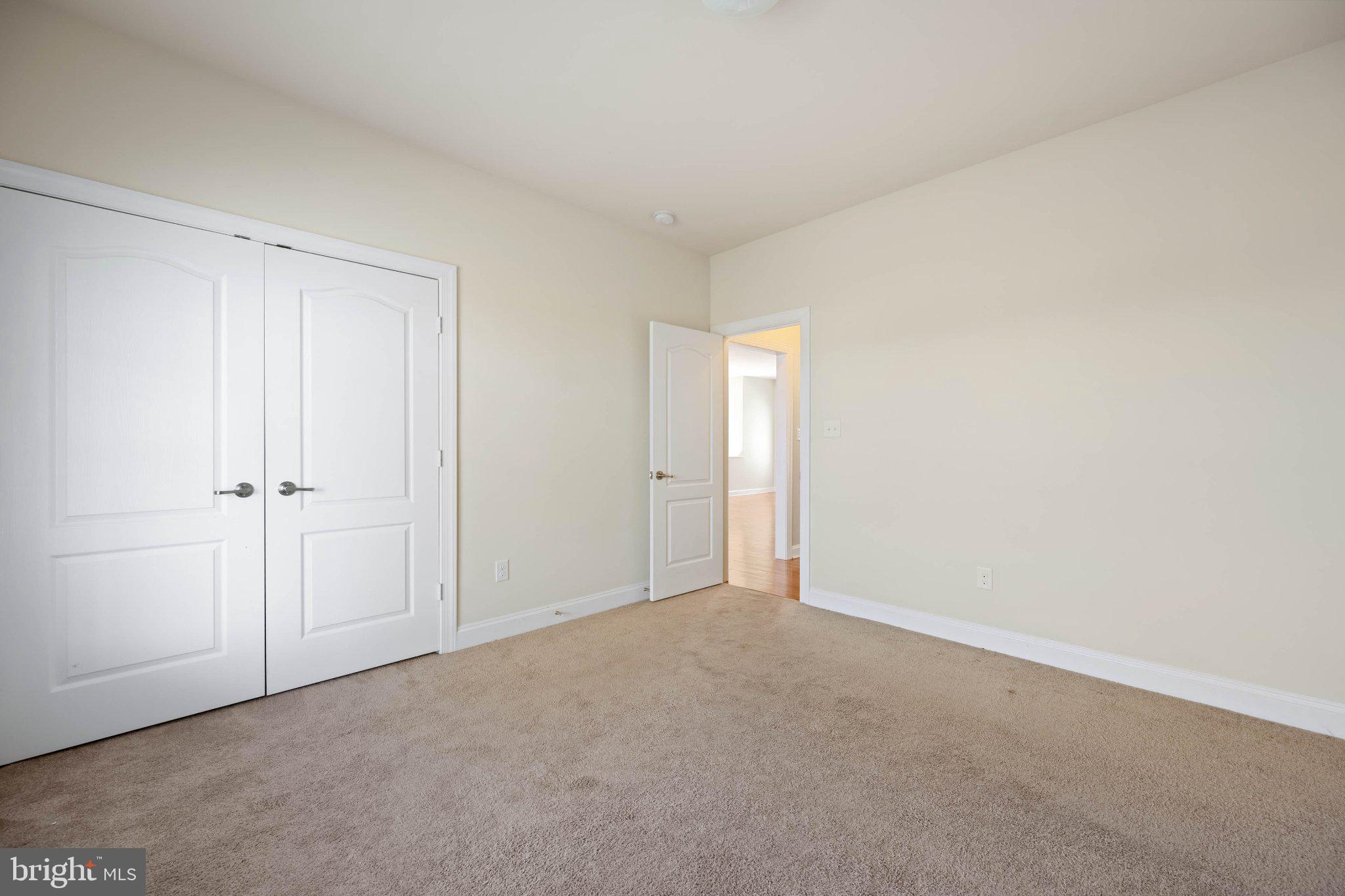 28751 Valley View Lane Lewes, DE 19958 - Photo 26 of 38 Spacious room with inviting light.