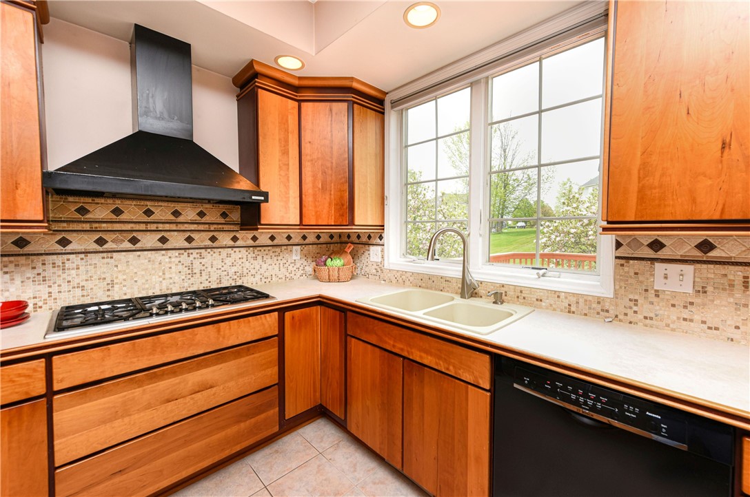 3 Sunberry Drive Perinton, NY 14526 - Photo 11 of 43