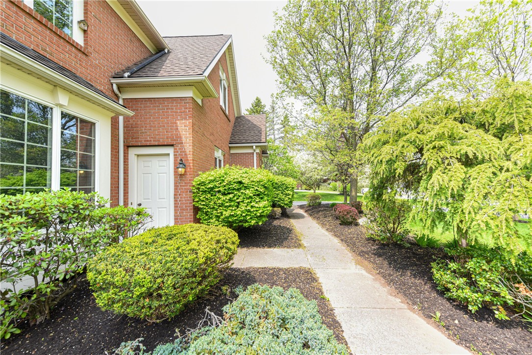 3 Sunberry Drive Perinton, NY 14526 - Photo 4 of 43