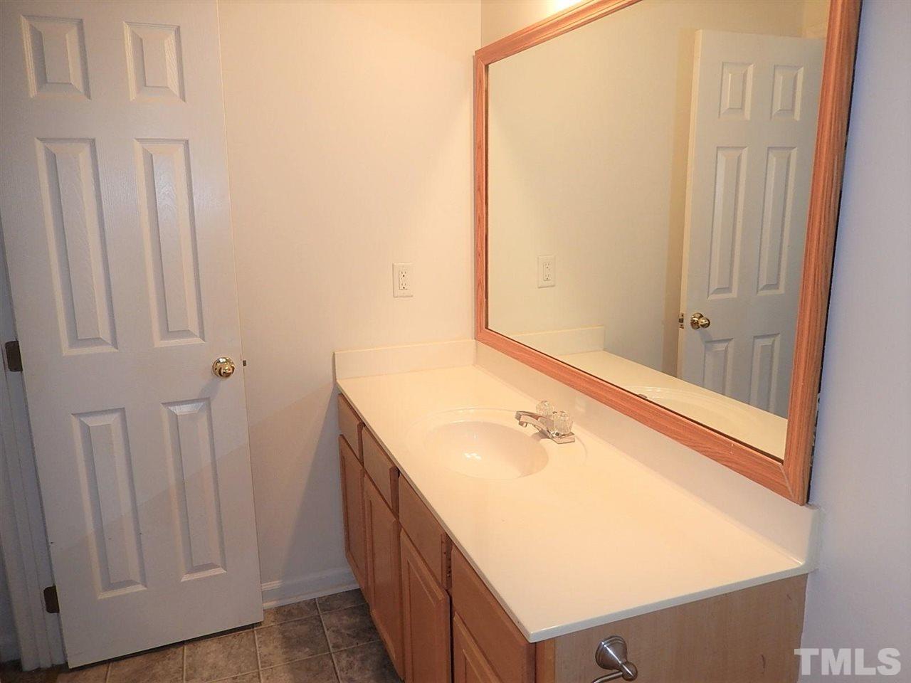 6121 Sunpointe Drive, Unit 101 Raleigh, NC 27606 - Photo 18 of 29 Gallery Image 18