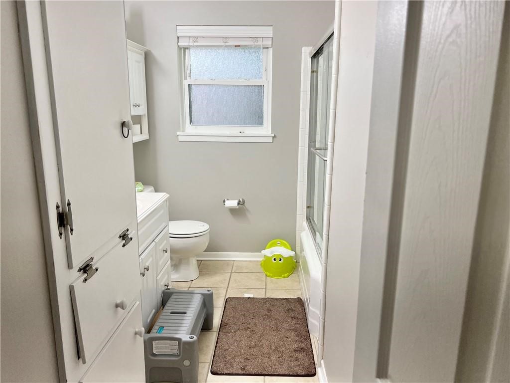 104 West Janin Circle Portland, TX 78374 - Photo 15 of 19 Guest bath