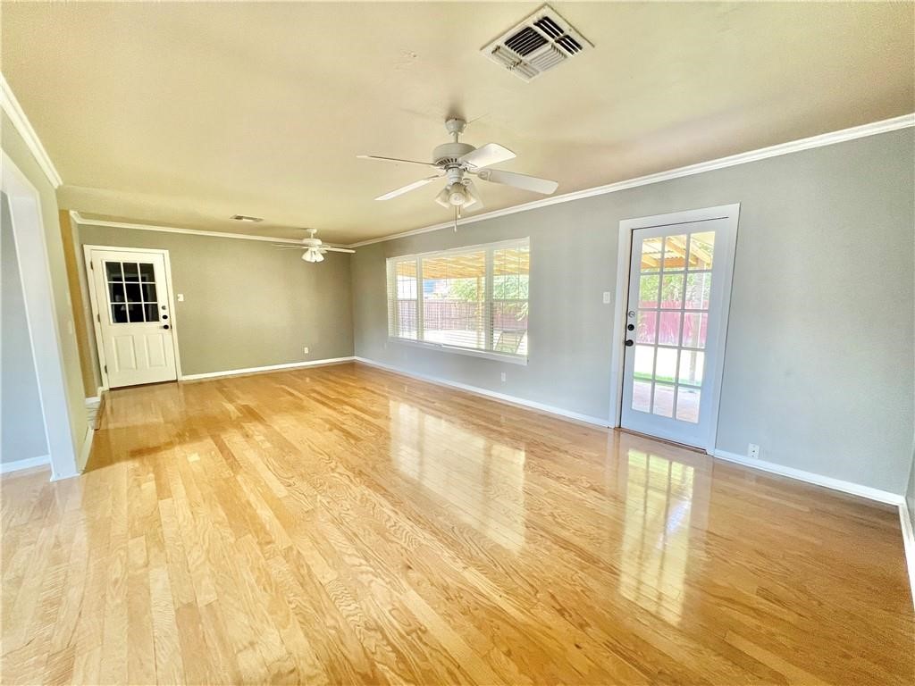 104 West Janin Circle Portland, TX 78374 - Photo 6 of 19