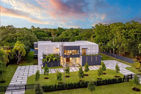 $10,950,000 | 6445 Southwest 129th Terrace, Pinecrest, FL 33156