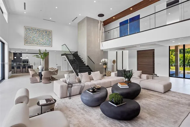 $10,950,000 | 6445 Southwest 129th Terrace, Pinecrest, FL 33156