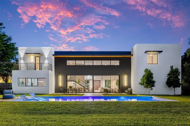$10,950,000 | 6445 Southwest 129th Terrace, Pinecrest, FL 33156