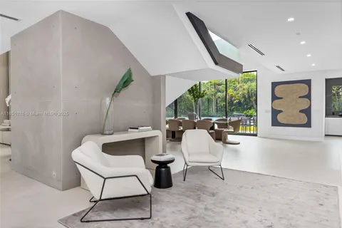 $10,950,000 | 6445 Southwest 129th Terrace, Pinecrest, FL 33156