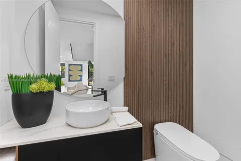 $10,950,000 | 6445 Southwest 129th Terrace, Pinecrest, FL 33156