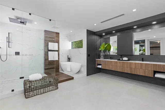 $10,950,000 | 6445 Southwest 129th Terrace, Pinecrest, FL 33156