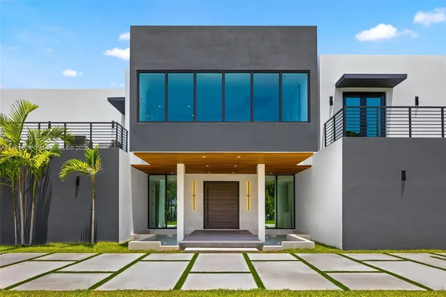 $10,950,000 | 6445 Southwest 129th Terrace, Pinecrest, FL 33156