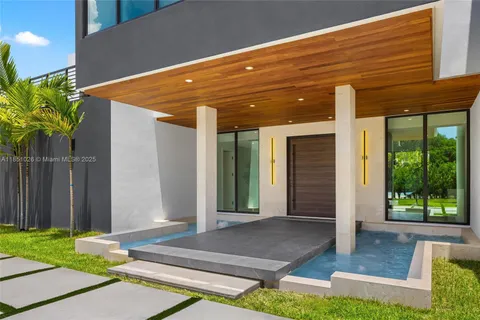 $10,950,000 | 6445 Southwest 129th Terrace, Pinecrest, FL 33156