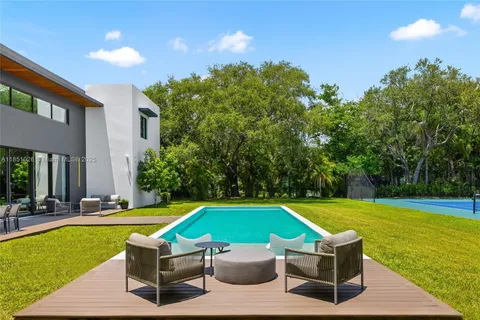 $10,950,000 | 6445 Southwest 129th Terrace, Pinecrest, FL 33156