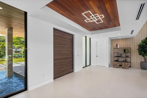 $10,950,000 | 6445 Southwest 129th Terrace, Pinecrest, FL 33156