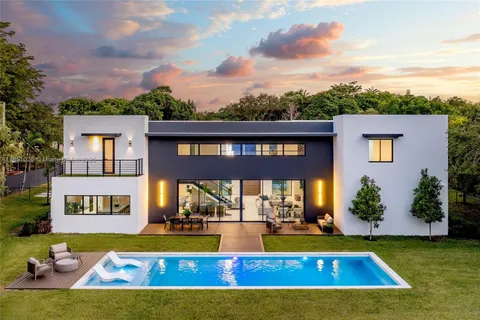 $10,950,000 | 6445 Southwest 129th Terrace, Pinecrest, FL 33156