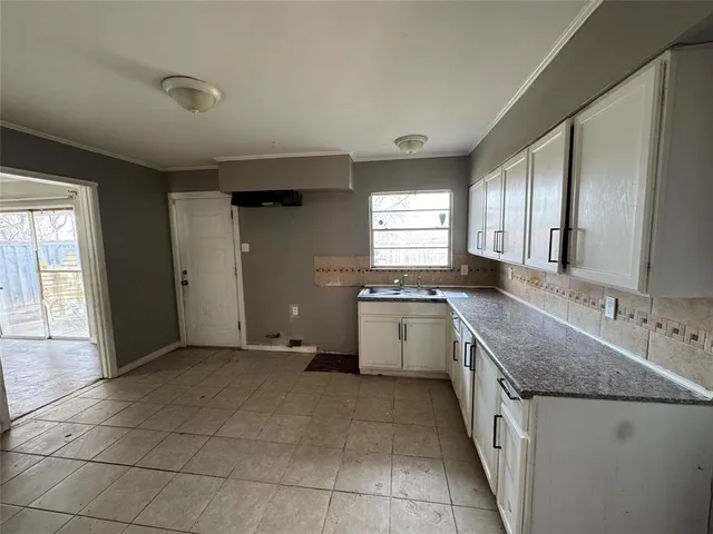 $159,900 | 625 Midvale Drive, Dallas, TX 75232