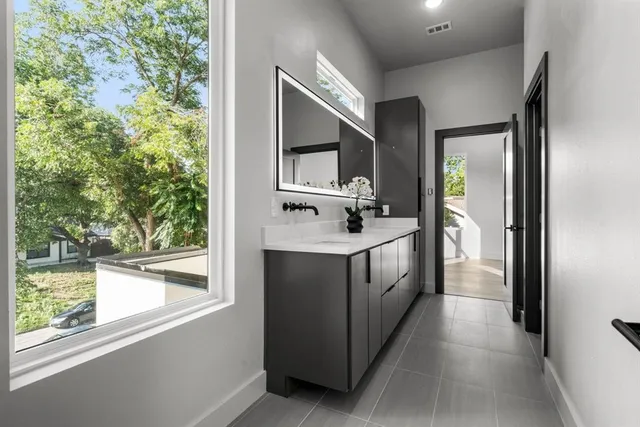 $619,000 | 912 Brookwood Drive, Dallas, TX 75224