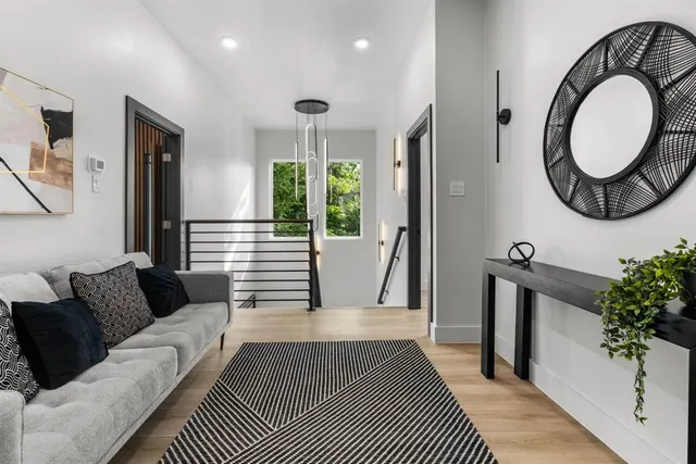 $619,000 | 912 Brookwood Drive, Dallas, TX 75224