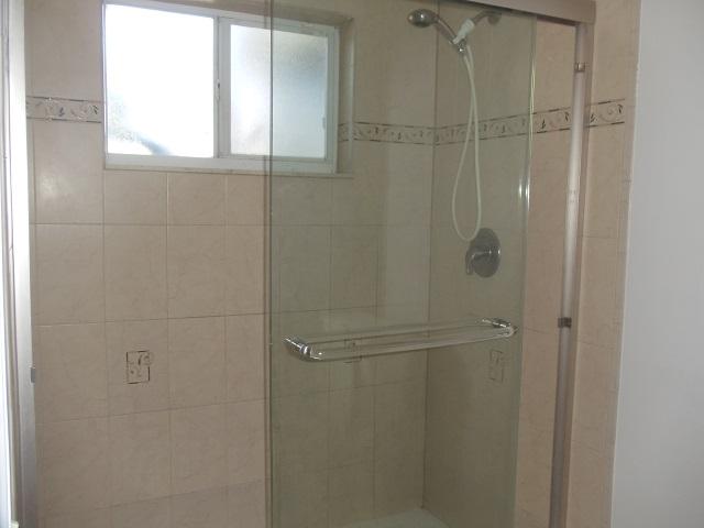 6451 Foster Street Jupiter, FL 33458 - Photo 11 of 25 Master bath
