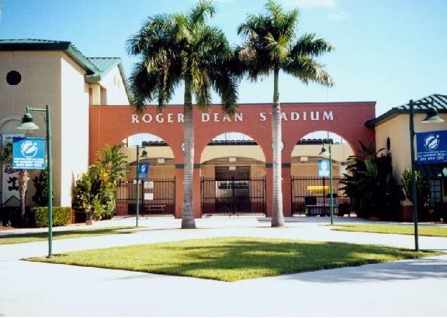 6451 Foster Street Jupiter, FL 33458 - Photo 18 of 25 Stadium