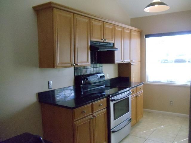 6451 Foster Street Jupiter, FL 33458 - Photo 8 of 25 Kitchen