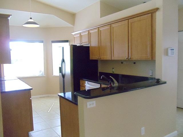 6451 Foster Street Jupiter, FL 33458 - Photo 9 of 25 Kitchen