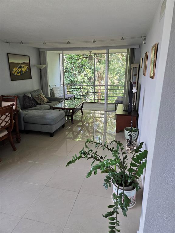 9400 Live Oak Place, Unit 305 Davie, FL 33324 - Photo 16 of 93 Living Room.