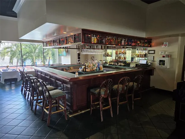 $229,900 | 9400 Live Oak Place, Unit 305, Davie, FL 33324