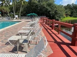 $229,900 | 9400 Live Oak Place, Unit 305, Davie, FL 33324